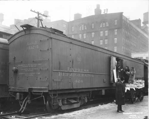 Unloading rail car